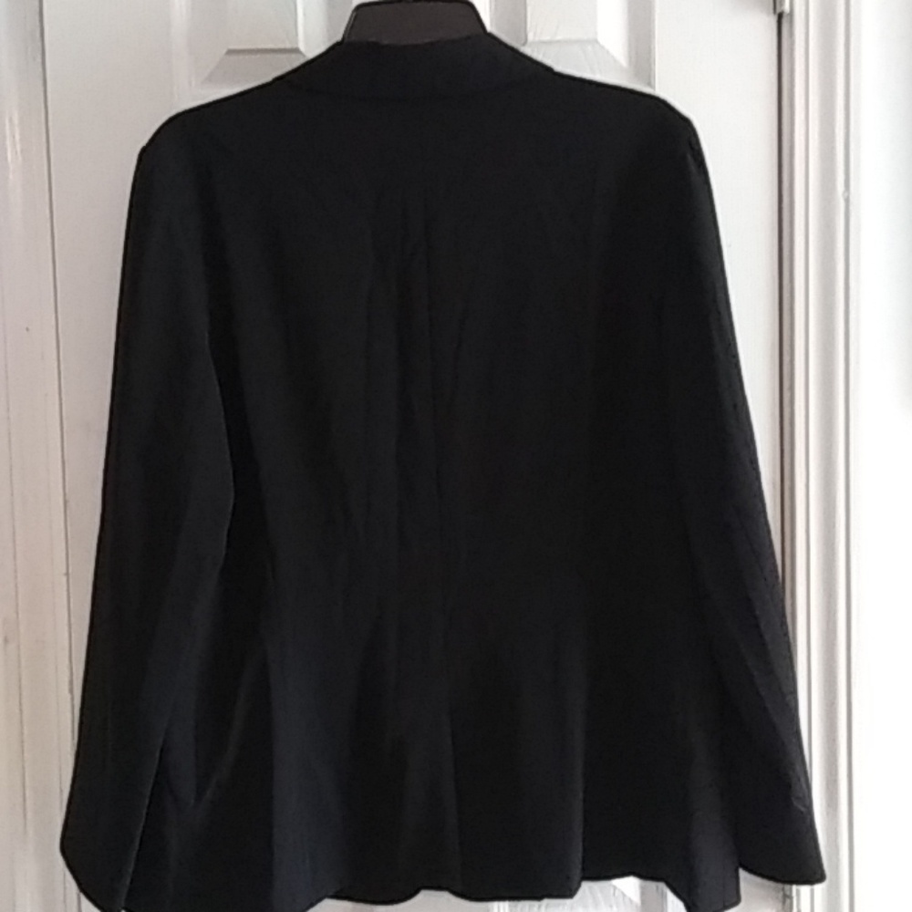 Euc Halogen Black Tailored Jacket - image 4